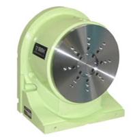 Plateau diviseur � table rotative verticale (axe horisontal) � entrainement direct par moteur couple. 1 axe de rotations
MMK matsumoto DD306