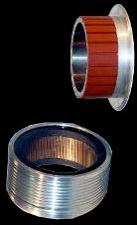 Allytech utilise des alternateurs à aimants permanents avec un couple de cogging très faible. Ces alternateurs sont conçus pour fournir une puissance électrique même à faible vitesse de rotation. Le couple resistant (cogging) très faible maximise le rendement de l'alternateur. Grâce à ces 2 caractèrisitques les alternateur Allytech sont idéals pour l'éléctrictation des moulins.